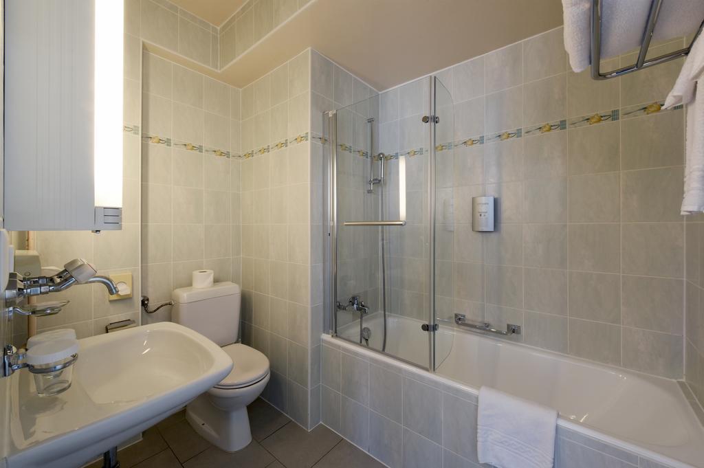 Dreibettzimmer - Stadtseite